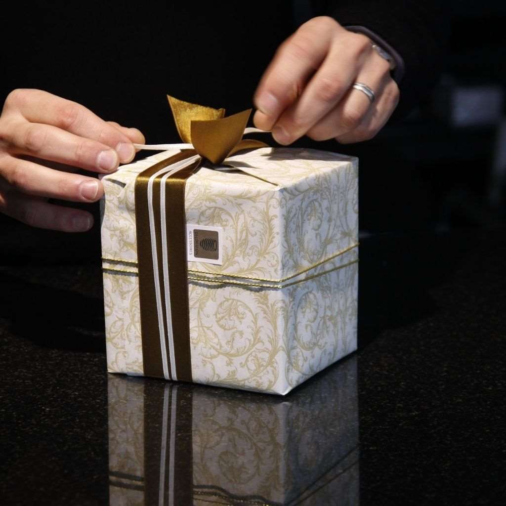 Gift Wrapping