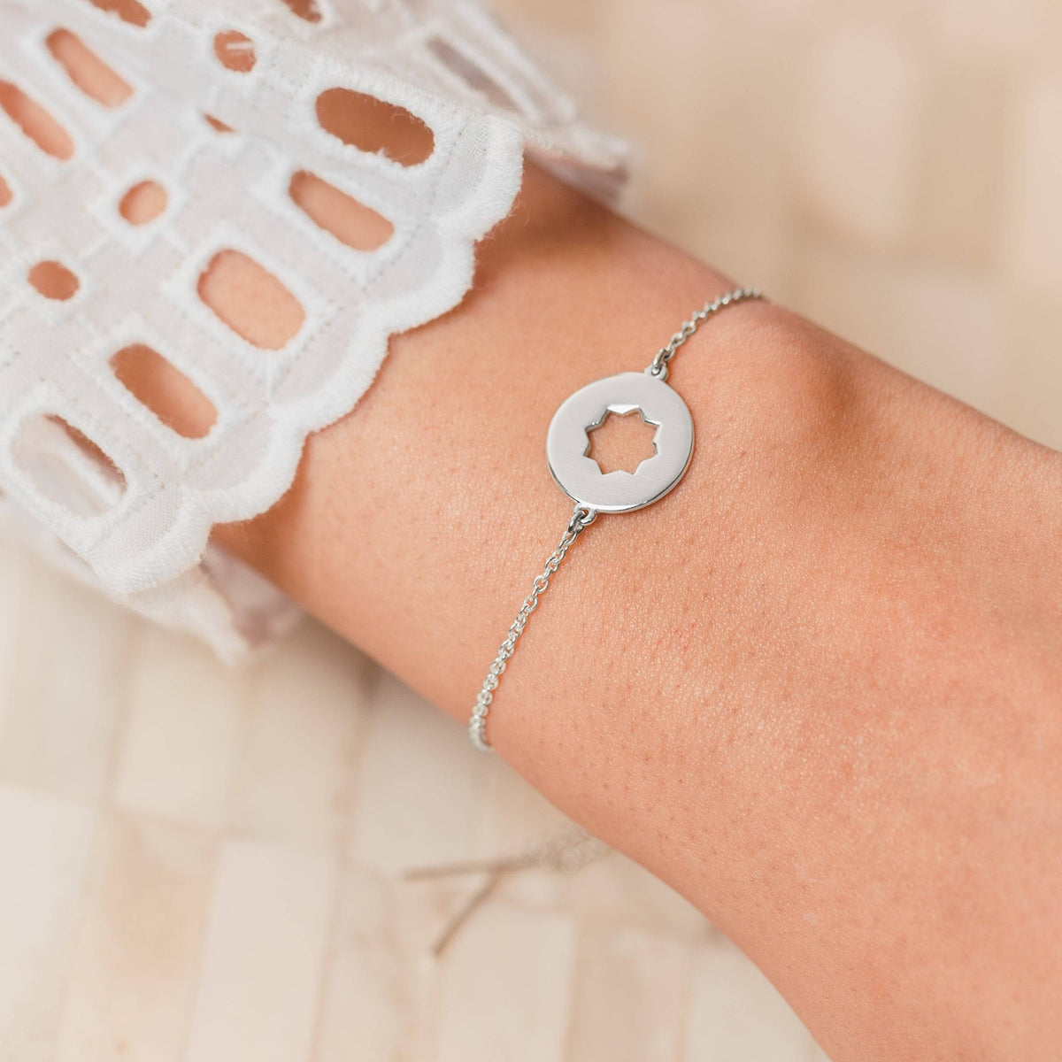 Signature Star Disc Adjustable Bracelet